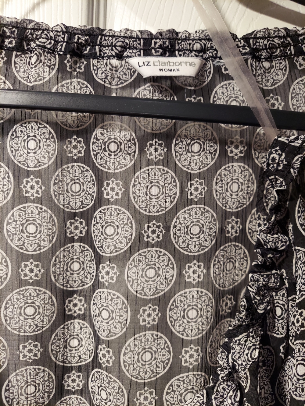 Liz Claiborne Black & White Printed Sheer Top